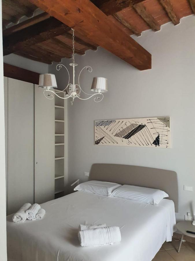 Mossotti Street Apartment Pisa Luaran gambar